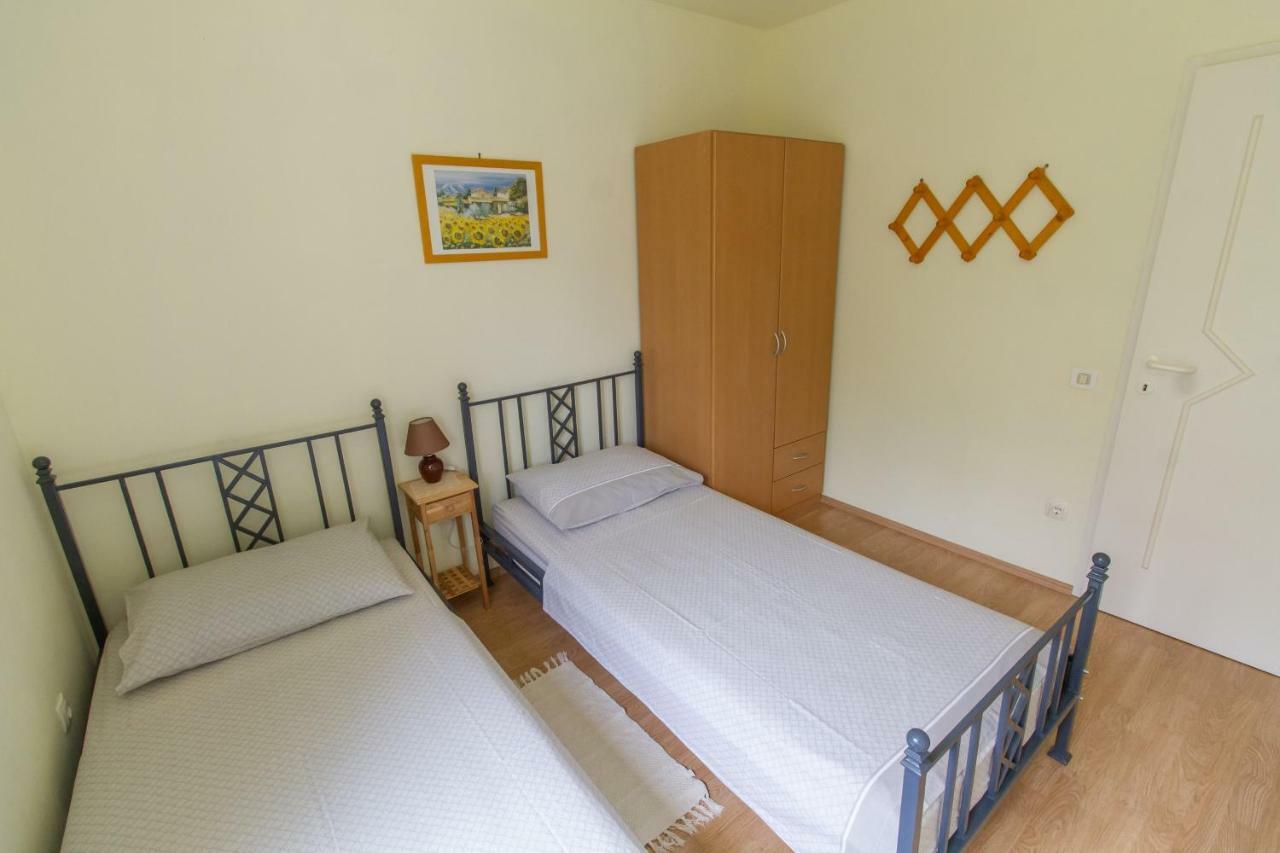 Apartments Ivana Ravni Luaran gambar